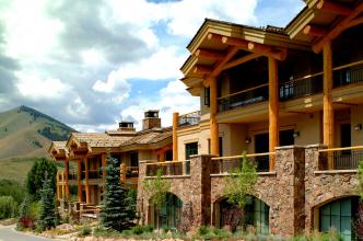 Thunder Spring Resort | Ketchum