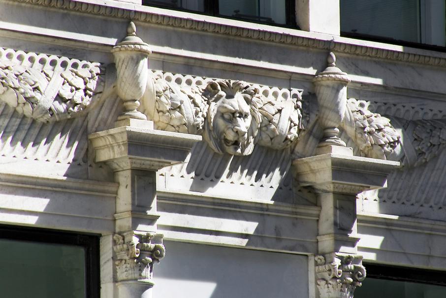 201 Sansome lion