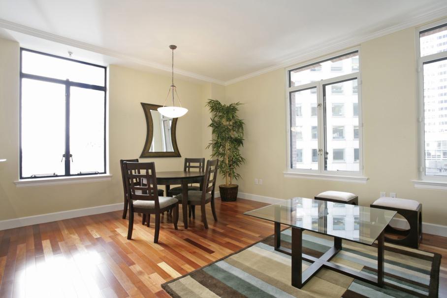 201 Sansome dining area